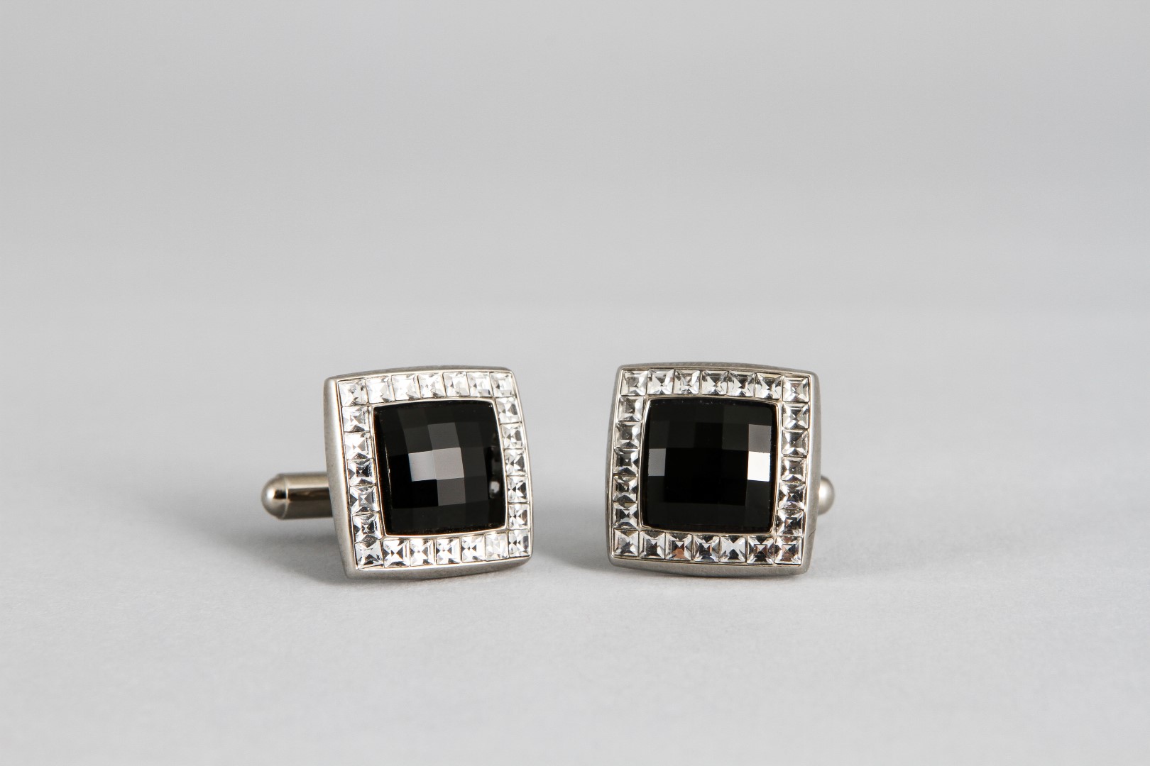 MON ART INTERNATIONALE CUFFLINKS