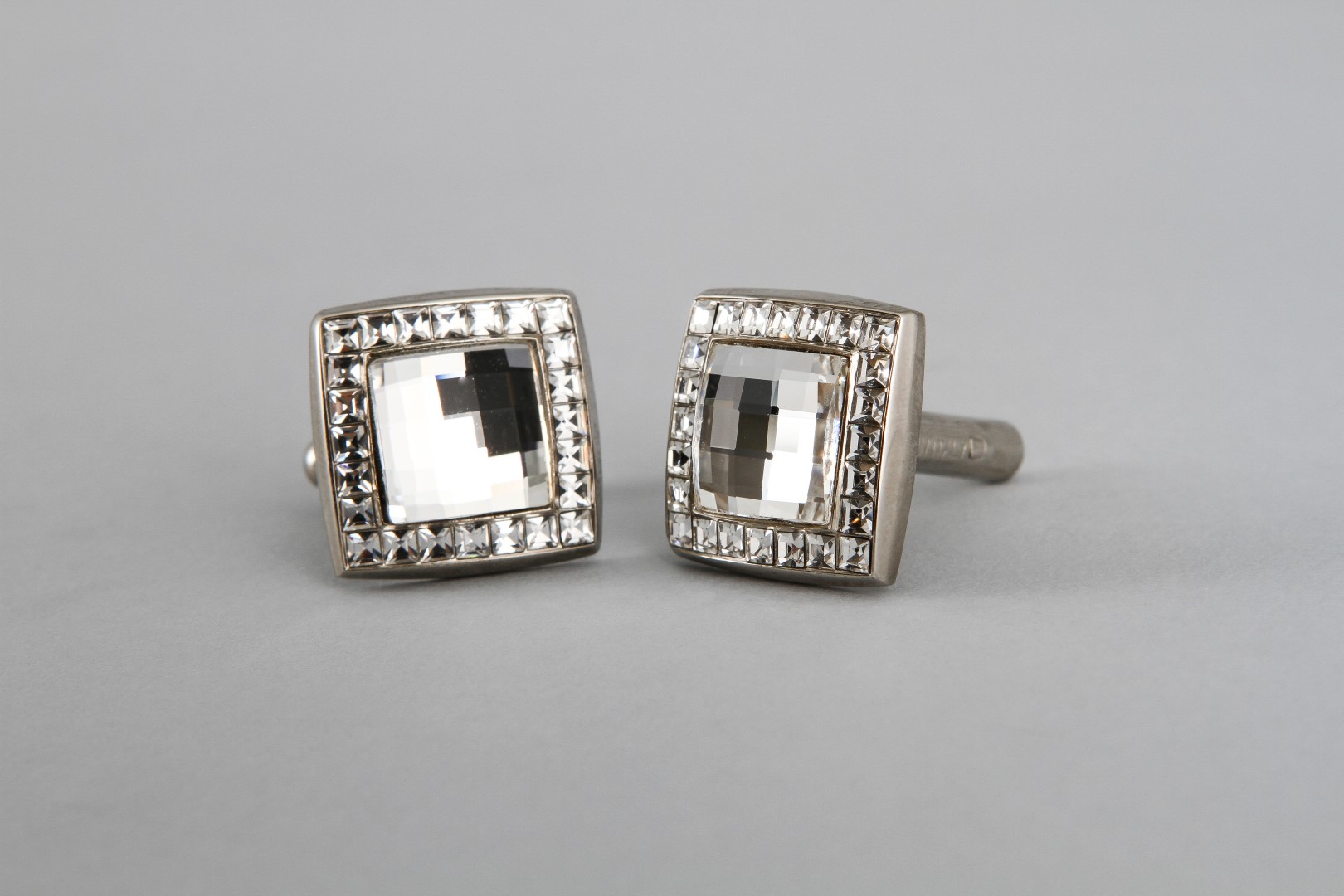 MON ART INTERNATIONALE CUFFLINKS