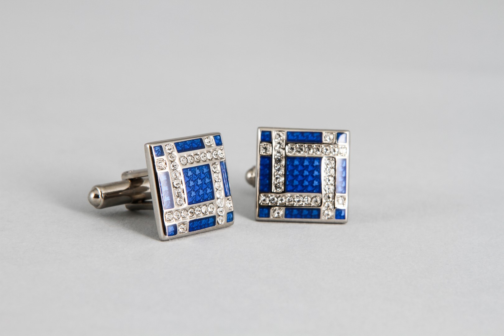 MON ART INTERNATIONALE CUFFLINKS